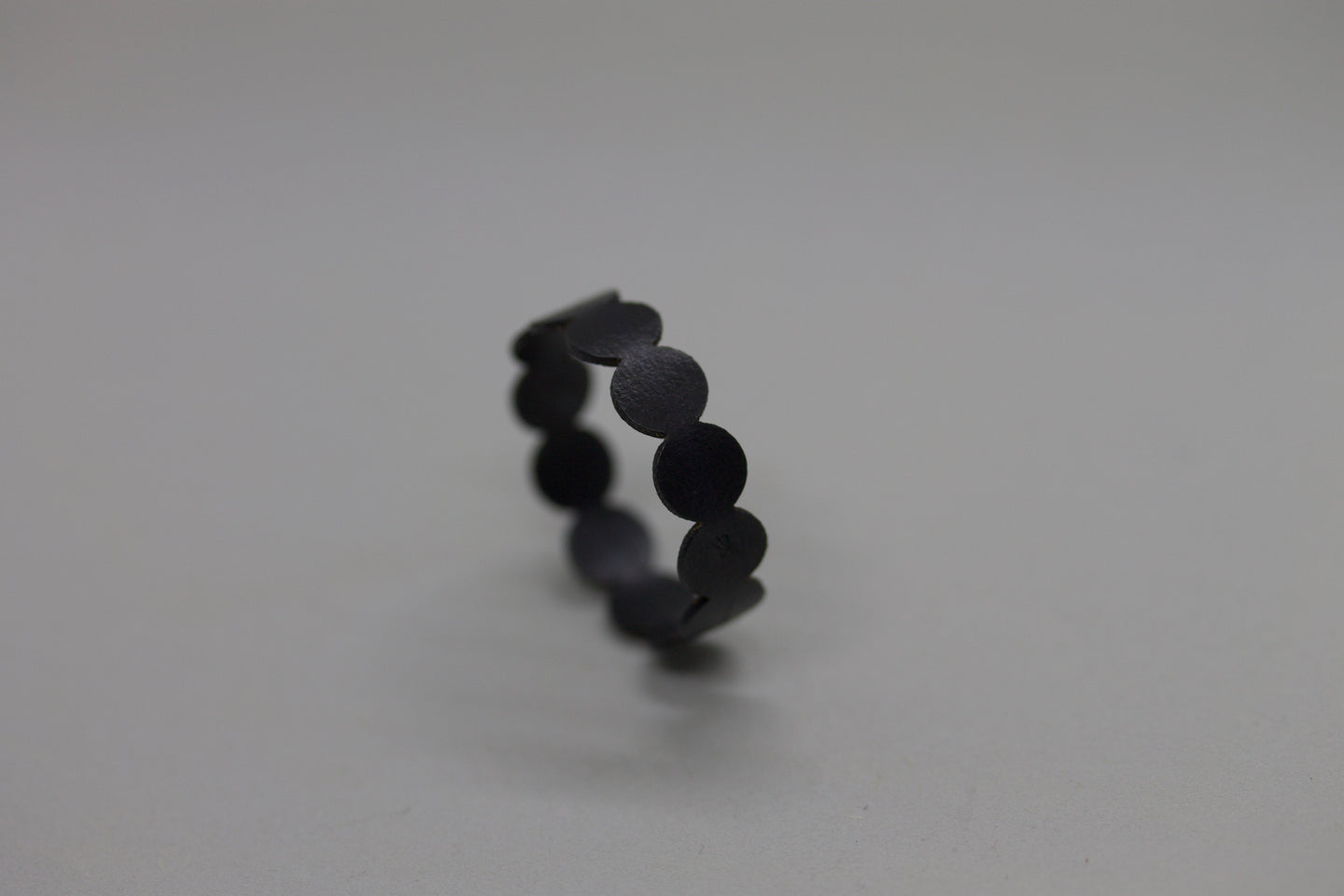 Anillo de plata oxidada mate