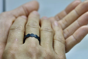 Anillo de plata oxidada mate